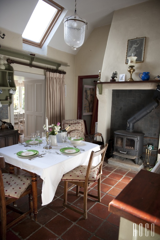 Quaint Kitchen via ROCO Magazine