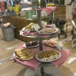 Walking with Cake: Anthropologie Brunch Display