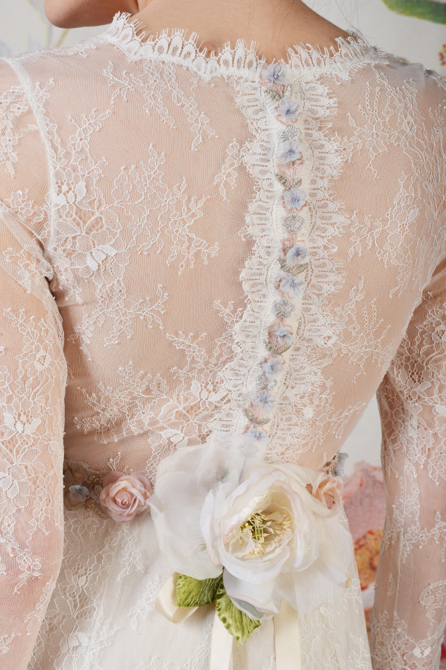 Walking with Cake: Claire Pettibone: Charlotte_b_03 by Anton Oparin
