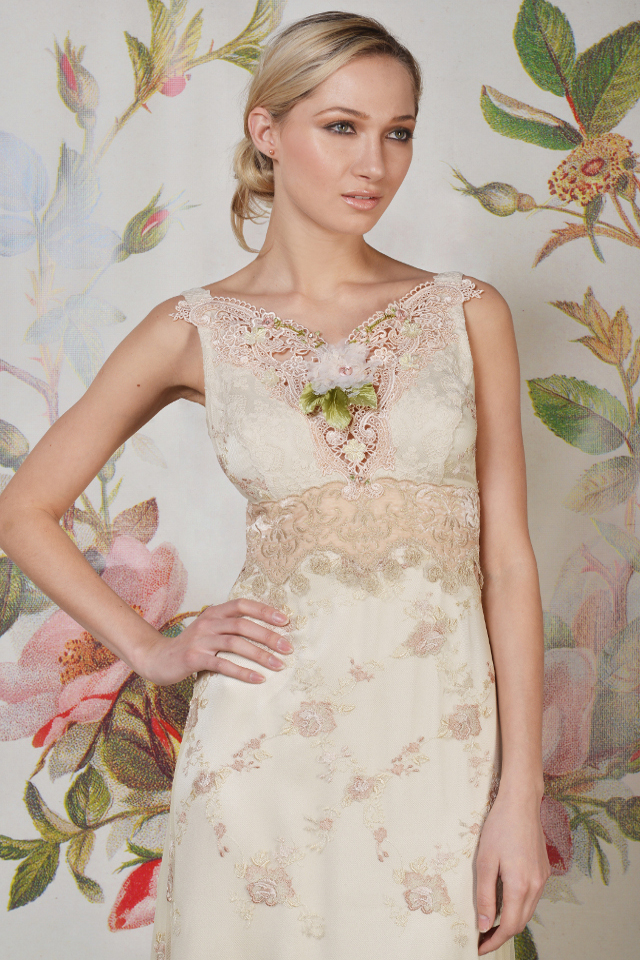 Walking with Cake: Claire Pettibone: Primrose_f_03 by Anton Oparin