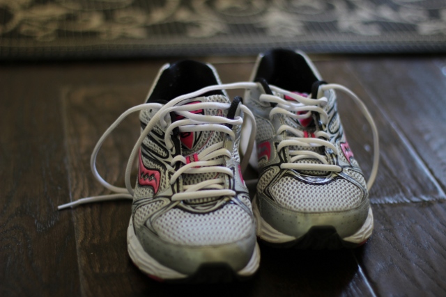 Walking with Cake: tennis shoes