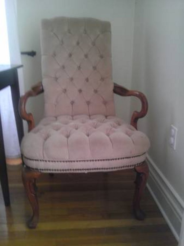 Walking with Cake: pink Craigslist chair