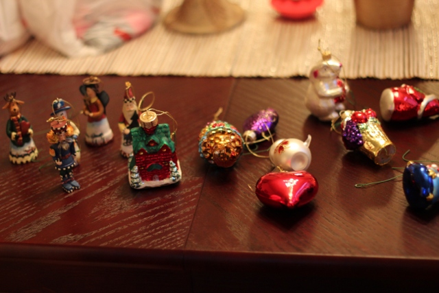 Walking with Cake: Ornaments in a row