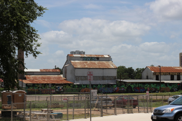 Walking with Cake: Austin scene