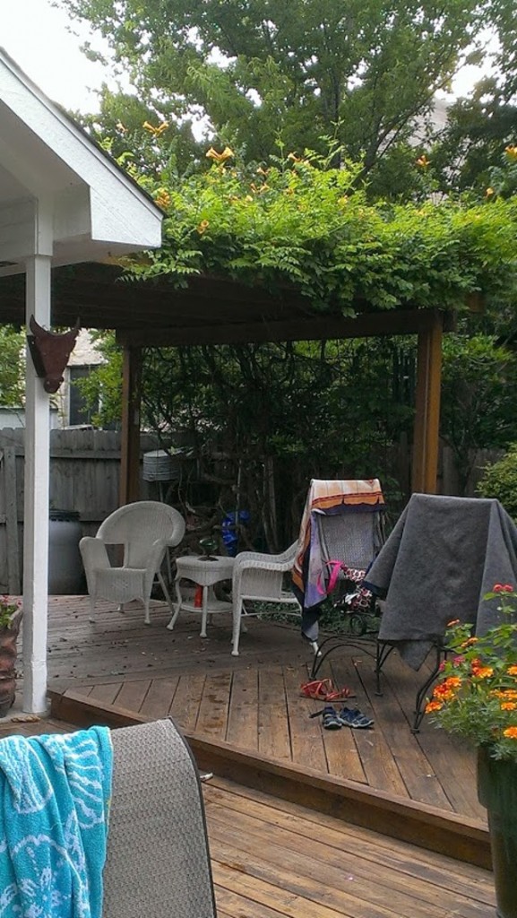 Walking with Cake: Pretty porch