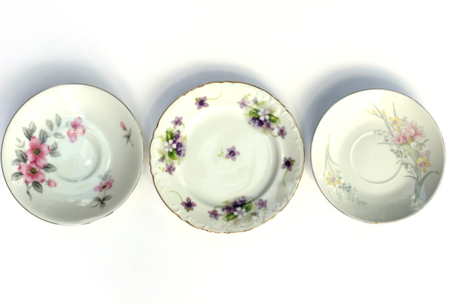 Walking with Cake: Vintage Plates