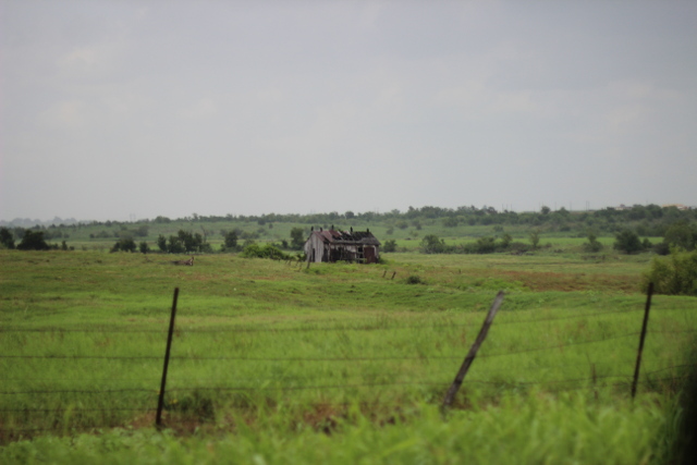 Walking with Cake: Old barn